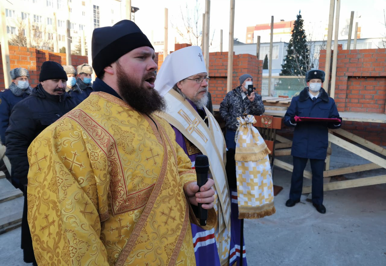 В Академии ФСИН России в День Конституции была совершена закладка камня в  основание строящегося храма | 12.12.2020 | Рязань - БезФормата