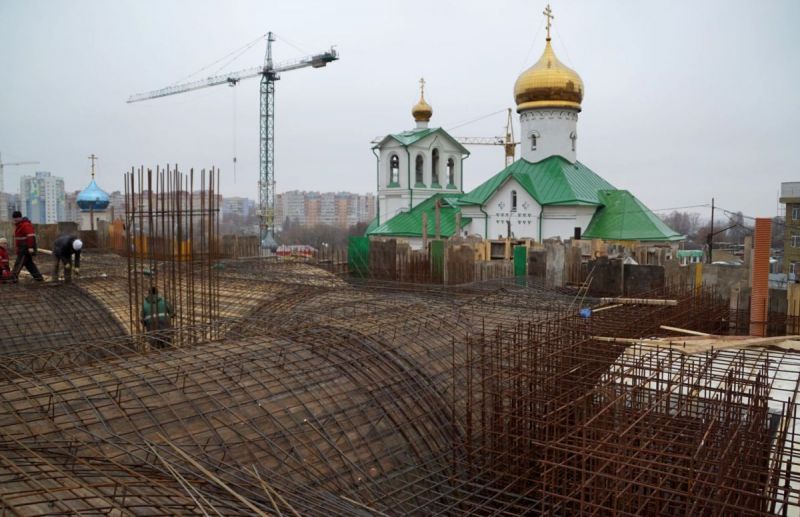 Строительство рязань. Храм Василия Рязанского Рязань. Крестовоздвиженская Церковь Рязань. Храм Василия Рязанского Рязань проект. Собор Василия Рязанского в Рязани строящийся.